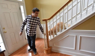 Sau 20 năm, thai nhi thò tay ra khỏi tử cung nắm tay bác sĩ giờ ra sao?