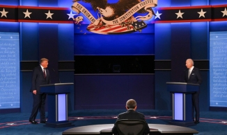 Liệu Joe Biden có nguy cơ lây nhiễm Covid-19 từ Donald Trump?