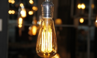 Ngày này năm xưa: Edison phát minh ra bóng đèn