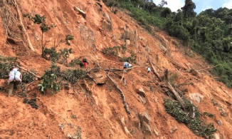 6 thi thể trẻ nhỏ trong 13 nạn nhân vụ sạt lở đất ở Phước Sơn, Quảng Nam