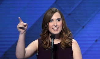 Nước Mỹ lần đầu có thượng nghị sĩ là người chuyển giới