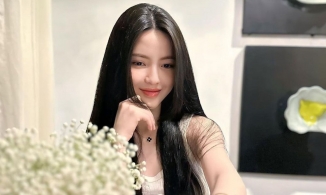 Chu Thanh Huyền gặp 'kiếp nạn' khi tự cắt tóc mái, sợ Quang Hải về nhà không nhận ra