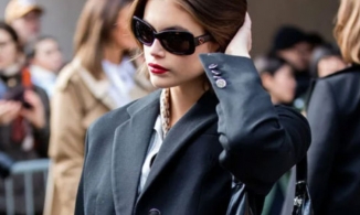 Xu hướng áo khoác 2023: Tối màu và dài