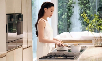 Sao Việt đầu tư đồ bếp: Hà Hồ có bộ máy hút mùi 400 triệu, Hà Tăng cũng chịu chi không kém