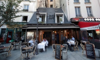 Paris đóng cửa quán bar, nâng cảnh báo Coid-19 mức cao nhất