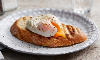 Cách làm trứng chần hoàn hảo như đầu bếp nhà hàng