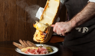 Những món ăn nổi tiếng trên toàn thế giới nhờ có... phô mai