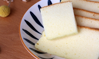 Cách làm bánh bông lan sữa chua mềm ẩm thơm ngon hơn cả tiệm