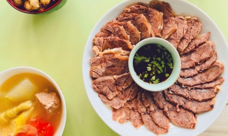 Cách luộc thịt bò mềm, thơm, hết mùi gây cho bữa cơm hè thêm hấp dẫn