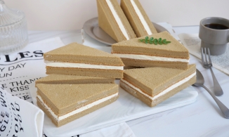 Cách làm bánh bông lan kẹp kem vị cà phê dễ làm, chiều được sở thích cả nhà