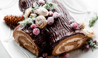 Cách làm bánh Yule Log, món bánh khúc cây nổi tiếng khi dịp Giáng sinh về