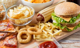 Những thực phẩm cần tránh nếu không muốn ôm bệnh vào người và lão hóa sớm