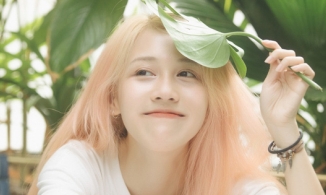 Hậu Hoàng có động thái 'lạ' ẩn ý chuyện 'lỡ yêu anh mất rồi' 