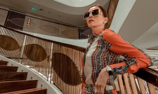 Lệ Quyên đối đáp tay đôi với dân mạng kém duyên về chuyện từ thiện