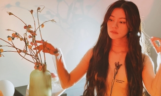 Bùi Lan Hương lấy tóc che thân, vóc dáng hoàn hảo và gợi cảm ở đời thực