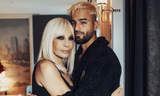 Maluma - Nam ca sĩ người Colombia trở thành đại diện cho chiến dịch Xuân Hè 2022 của Versace