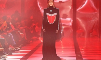 Giới mộ điệu rung chuyển với màn collab của Gucci x Adidas tại Milan Fashion Week 2022