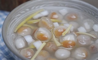 Cách nấu chè bột lọc heo quay chuẩn vị Huế ngay tại nhà