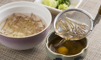 Shirouo no Odorigui - món ăn mùa xuân người khen, kẻ lắc đầu của Nhật Bản