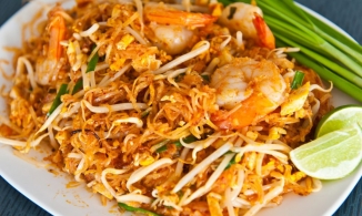 Cách làm Pad Thái chua cay cực ngon miệng tại nhà trong mùa dịch