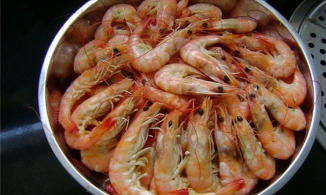 Bỏ túi bí quyết luộc tôm không bị tanh mà lại ngon ngọt cực kì