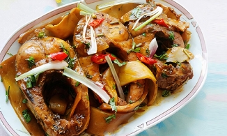 Cách làm cá trắm kho măng đậm đà, lạ miệng, hao cơm, hợp ngày đông lạnh