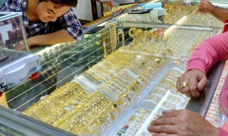 Giá vàng hôm nay 2/8: Vàng SJC tiến sát mốc 68 triệu đồng/lượng, vàng thế giới tăng bứt phá