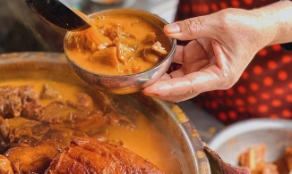 Phá lấu, món ăn đường phố thử là ghiền của Sài Gòn