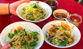 Cơm hến Huế, món ăn 'nhà nghèo' nhưng nặng tình như người xứ Huế