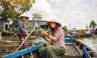 Vi vu chợ nổi Cái Răng, thử 4 trải nghiệm rẻ tiền mà khó quên