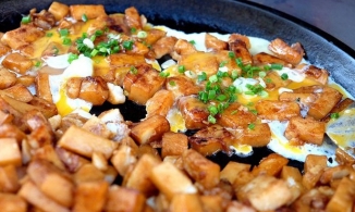 Bột chiên, món ăn bình dị nghe tên đã thấy nhớ Sài Gòn