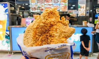 Phép màu của tình yêu ăn uống: Chàng trai tỉnh dậy sau hôn mê nhờ... gà rán