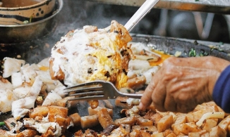 Chiều Sài Gòn ăn gì? Ăn bột chiên ở 5 tiệm rất ngon này!