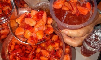 Trà dâu Đông Du, tiệm trà đêm 40 năm tuổi được Sài Gòn ưa chuộng