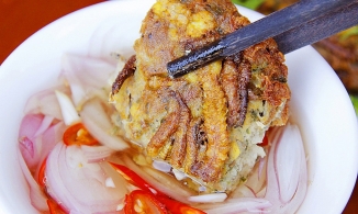 Chả rươi - món đặc sản 'nhìn thì sợ, ăn là nghiền'