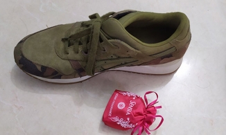 Xà phòng bánh, cách 'ngon, bổ, rẻ' để khử mùi hôi giày cực hữu hiệu