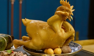 Cách luộc gà cúng không nứt da, vàng đẹp như ngoài tiệm