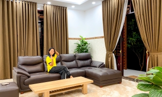 Ngôi nhà 2,5 tỷ 'ngoài mộc mạc, trong tiện nghi' H'hen Niê xây tặng bố mẹ