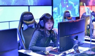 3 cô gái đều suy buồng trứng, nguyên nhân chính từ thói quen xấu ban đêm