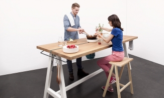 Độc đáo chiếc bàn ăn được 'hô biến' thành bếp nấu gọn gàng và tiện ích