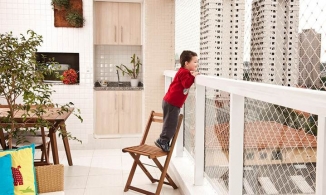 Lan can ban công cao bao nhiêu, cần yếu tố gì mới an toàn cho trẻ nhỏ?