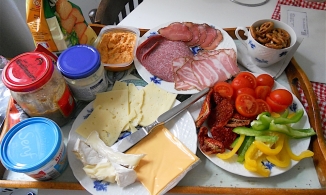 Bữa sáng vòng quanh thế giới có gì đặc biệt?