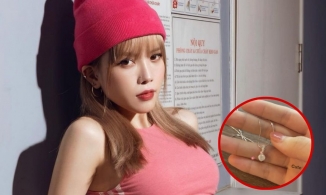 Thiều Bảo Trâm khoe dây chuyền kim cương hậu 8/3, netizen xôn xao: 'Người ấy là ai?'