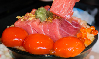 Nhà hàng sushi 'chất' nhất Bangkok, chuyên bán sushi theo... tô