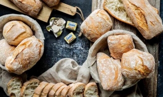 Ciabatta, bánh mì hình “chiếc dép” độc đáo của Ý nổi tiếng khắp thế giới 