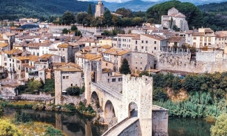 Besalú, thị trấn từ thời Trung cổ đẹp như tranh vẽ của Tây Ban Nha