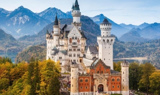 Lâu đài Neuschwanstein, nguyên mẫu của lâu đài 'Người đẹp ngủ trong rừng'