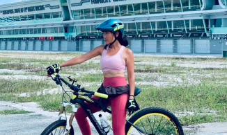 Hôm qua sao làm gì (27/7): Đoan Trang đi đạp xe, Thuỳ Chi ở nhà cày phim