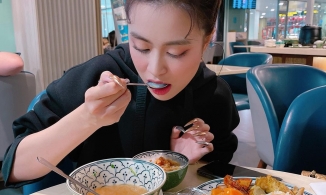 Không hẹn mà Hoàng Thuỳ Linh, Châu Bùi, Tóc Tiên đều có bí đỏ trong mâm cơm