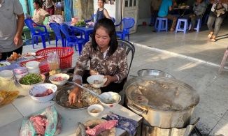 Cháo bò trái chúc, món cháo ăn kèm bún dân dã ở Tri Tôn, An Giang